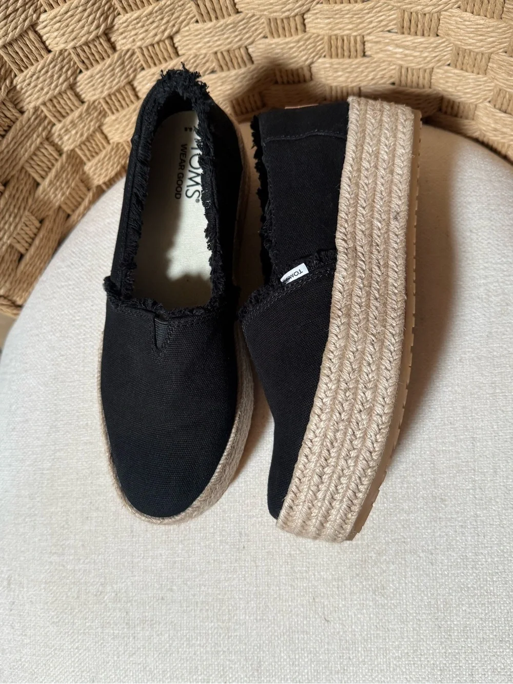 Toms Valencia Black Espadrille Platform Slip-On with Jute Sole Size 6.5